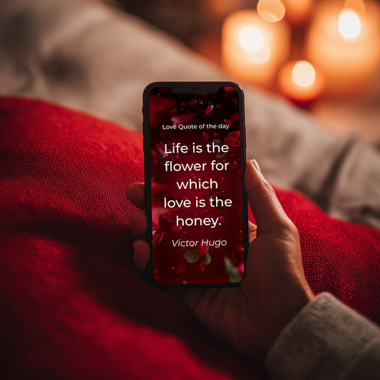 Love – Pillow – Red – Scan for a Love Quote