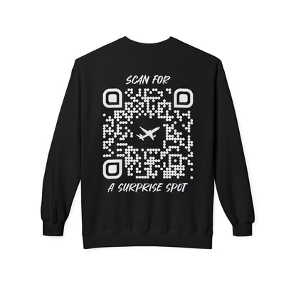 Travel – Sweatshirt – Scan for a Surprise Spot