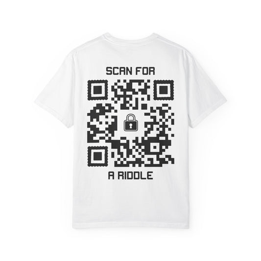 Hidden – T-shirt – Scan for a Riddle