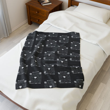 Love – Blanket – Black – Scan for Sweet Dreams